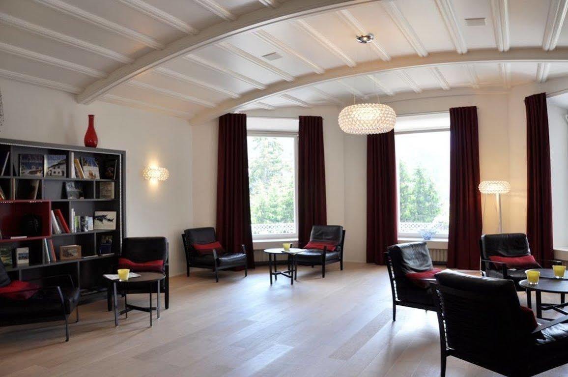Hotel Belvedere Скуоль Интерьер фото